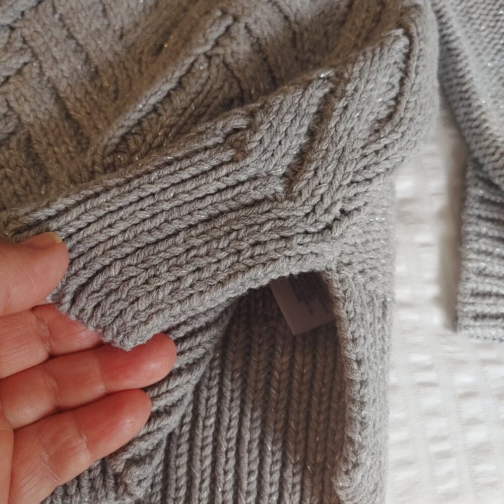 NWT GRAY CHAPS WOMEN'S CABLE KNIT SWEATER WITH SPARKLE - Picture 7 of 11
